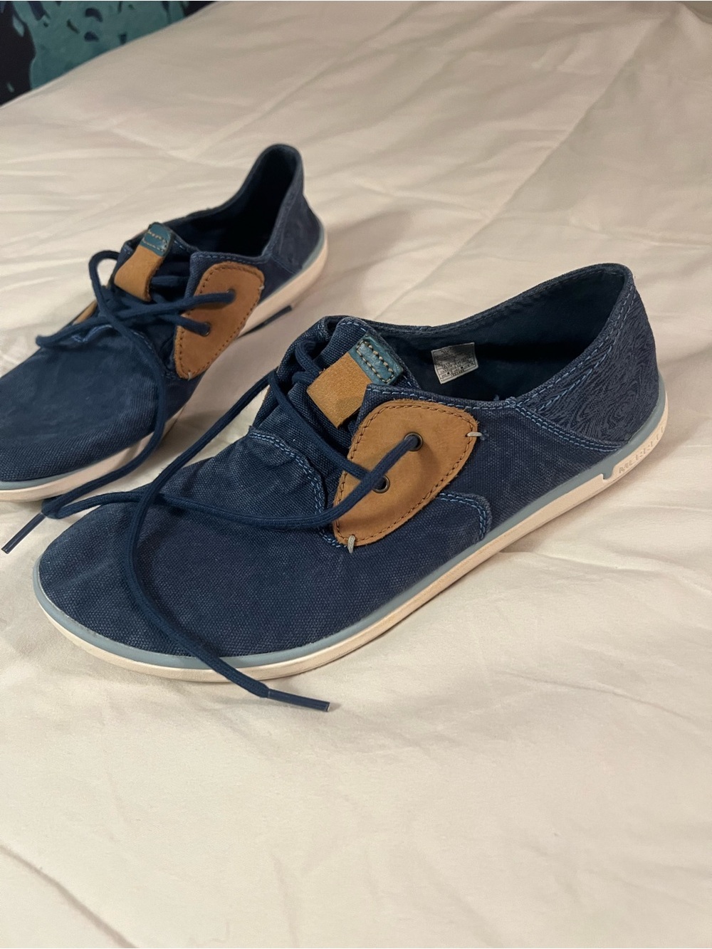 Merrell Navy Blue Canvas Casual Sneakers with Tan Accents - Picture 2 of 6